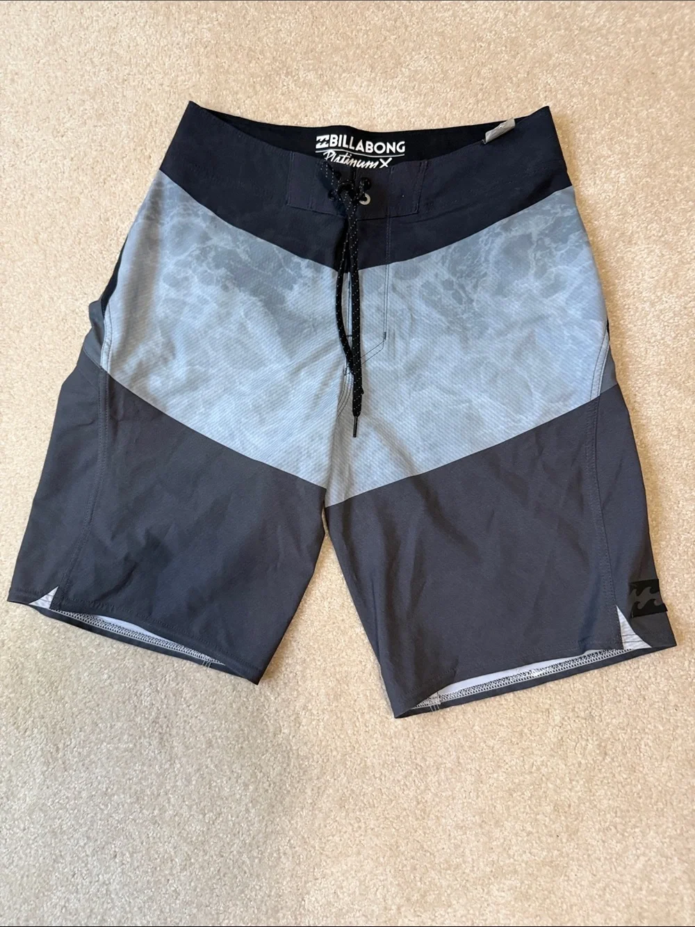 Billabong Men’s Two-Tone Black and Light Gray Boardshorts
